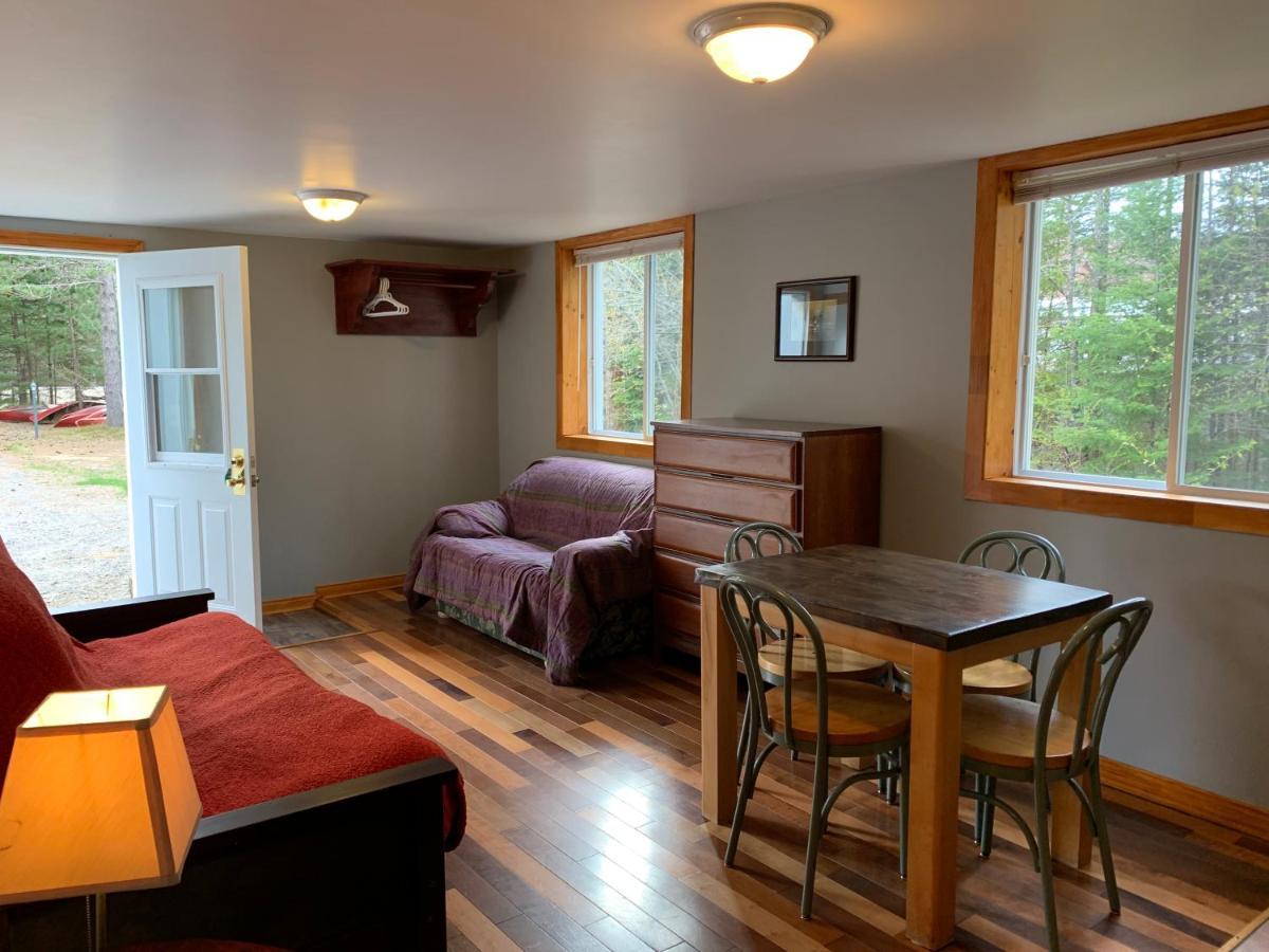 L'Auberge Refuge Du Trappeur Saint-Mathieu-du-Parc Dış mekan fotoğraf