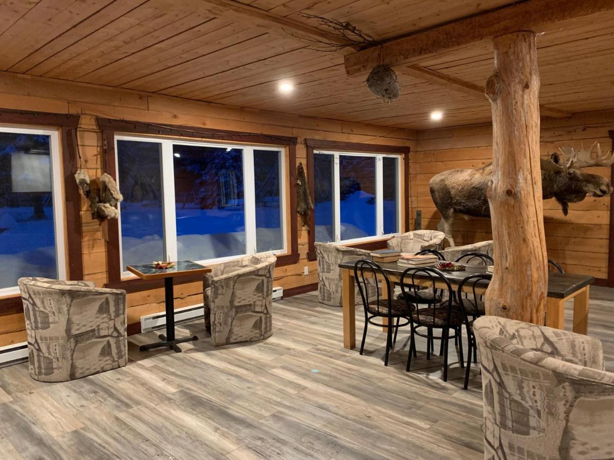 L'Auberge Refuge Du Trappeur Saint-Mathieu-du-Parc Dış mekan fotoğraf