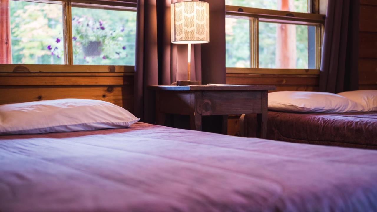 L'Auberge Refuge Du Trappeur Saint-Mathieu-du-Parc Dış mekan fotoğraf